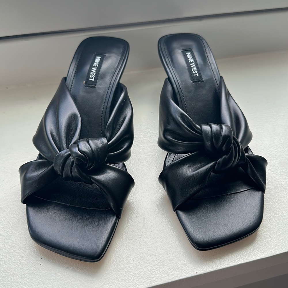Nine West Dipa heeled slide, size 7